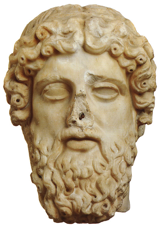 Скульптура Голова Зевса. Мрамор. Римская копия с греческого оригинала V в. до н. э. Высота 38 см. Капитолийские музеи. Рим, Италия