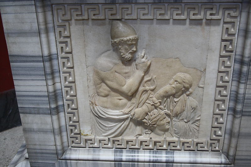 Гефест. Неоаттичный барельеф из Остии Антика. Музее Пио-Клементино, Рим, Италия