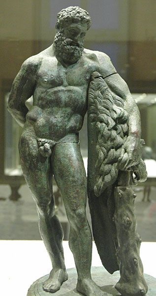 "Геркулес Фарнезский", греко-римская бронзовая статуэтка 1 век нашей эры, Лувр