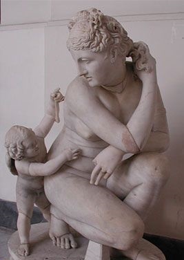 Афродита, греко-римская мраморная статуя, Национальный археологический музей Неаполя