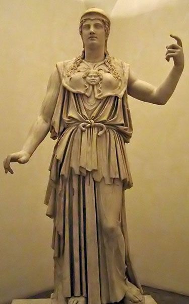 «Парфенос типа Афины», греко-римская мраморная статуя, Национальный римский музей Палаццо Альтемпс.